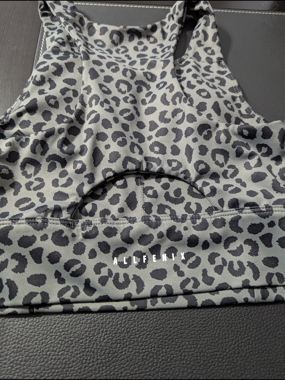 AllFenix Leopard Print Sports Bra - Gray & Black